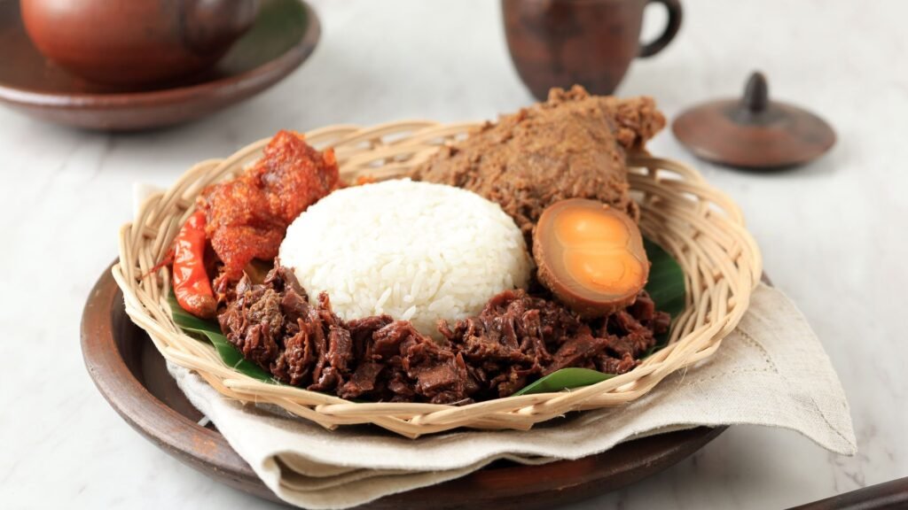 gudeg yu djum
