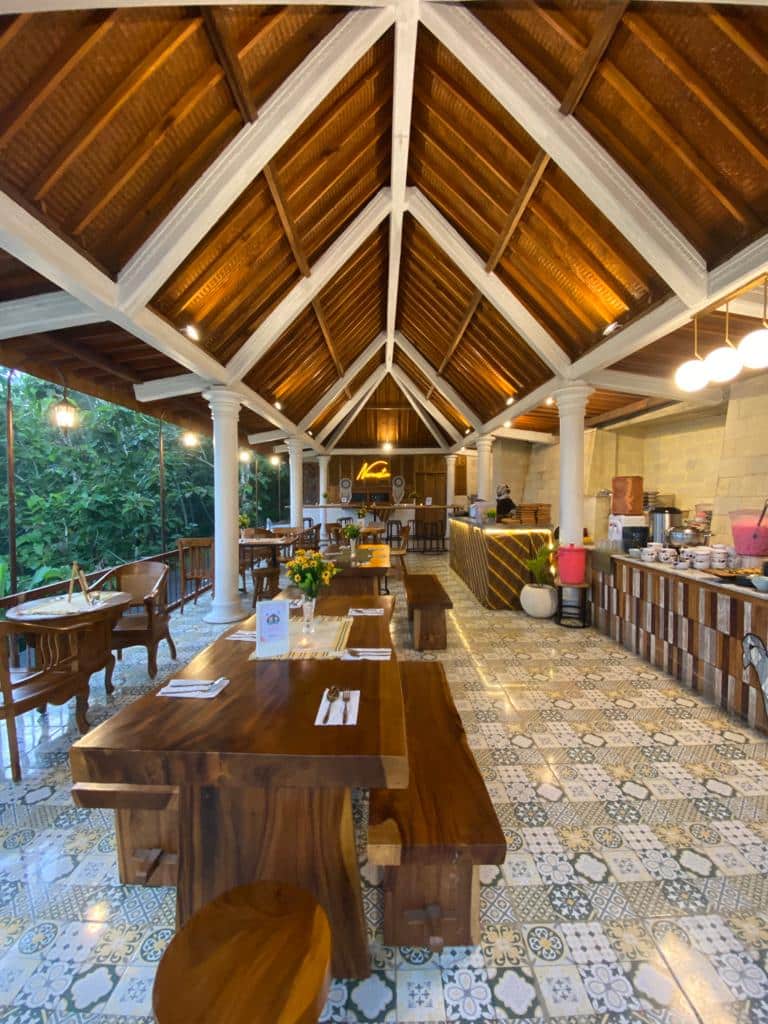 Joglo Naruastu Kedai Bukit Rhema untuk gathering dan meeting untuk artikel restoran joglo Magelang