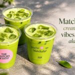 Ilustrasi iced matcha latte, matcha Bintaro dengan nuansa minimalis ala Jepang